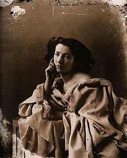 Sarah Bernhardt 3.jpg